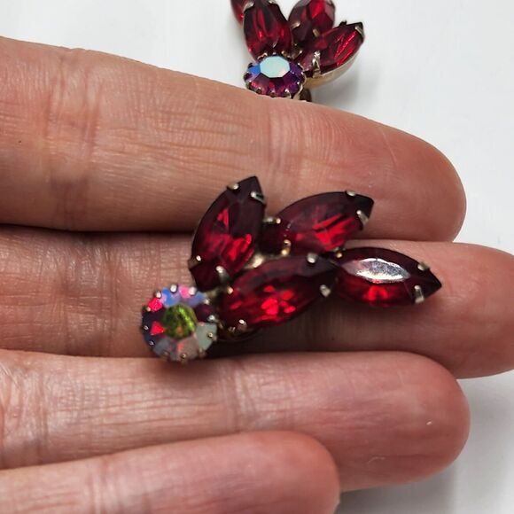 Vintage Red AB Borealis Rhinestone Climber Prong Set Gold Tone Clip On Earrings - Picture 2 of 5